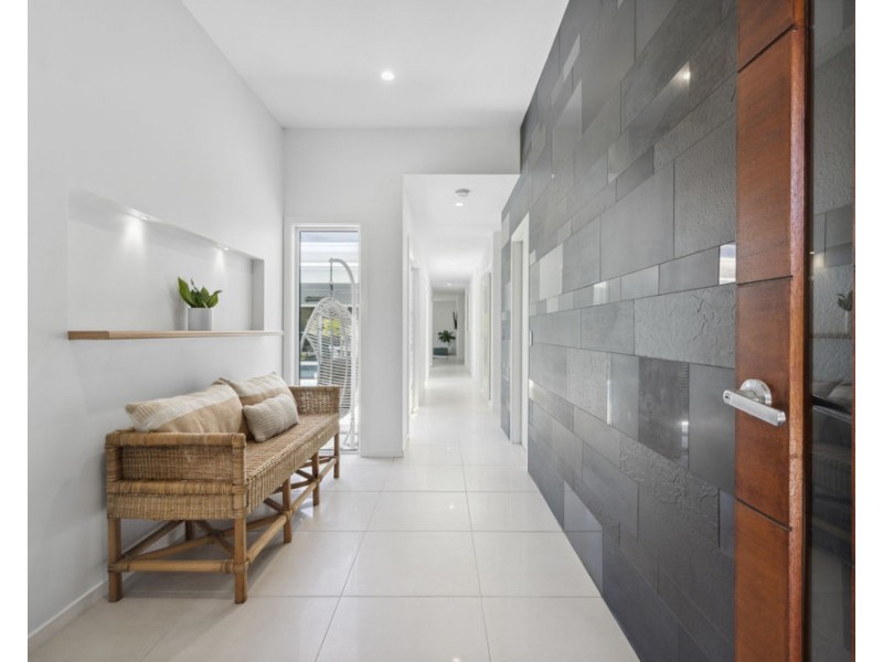 12 Cherry Street, Sapphire Beach NSW 2450