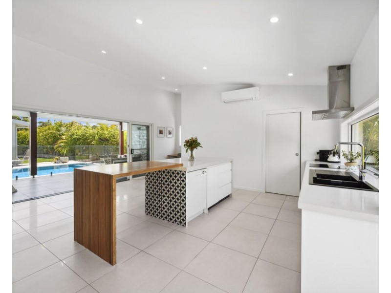 12 Cherry Street, Sapphire Beach NSW 2450