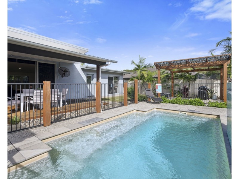 4 Broadwater Street, Sandy Beach NSW 2456