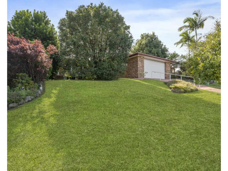 2 Sandpiper Crescent, Boambee East NSW 2452