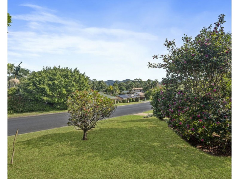 2 Sandpiper Crescent, Boambee East NSW 2452