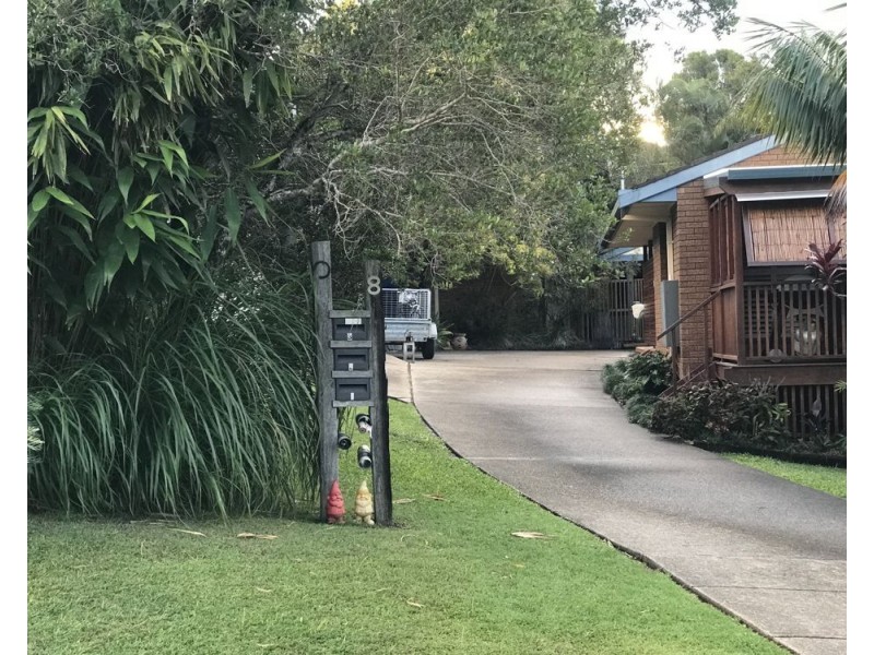 2/8 Wansborough Avenue, Moonee Beach NSW 2450