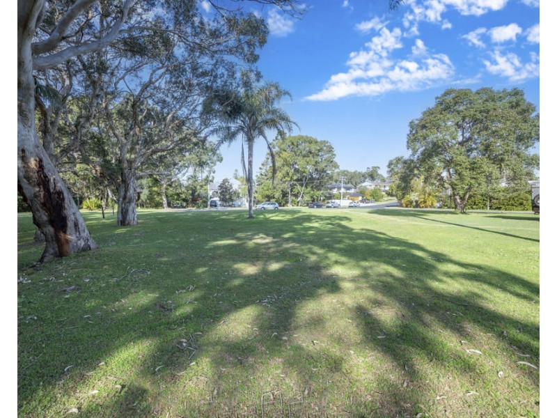 19 Ocean Drive, Safety Beach NSW 2456