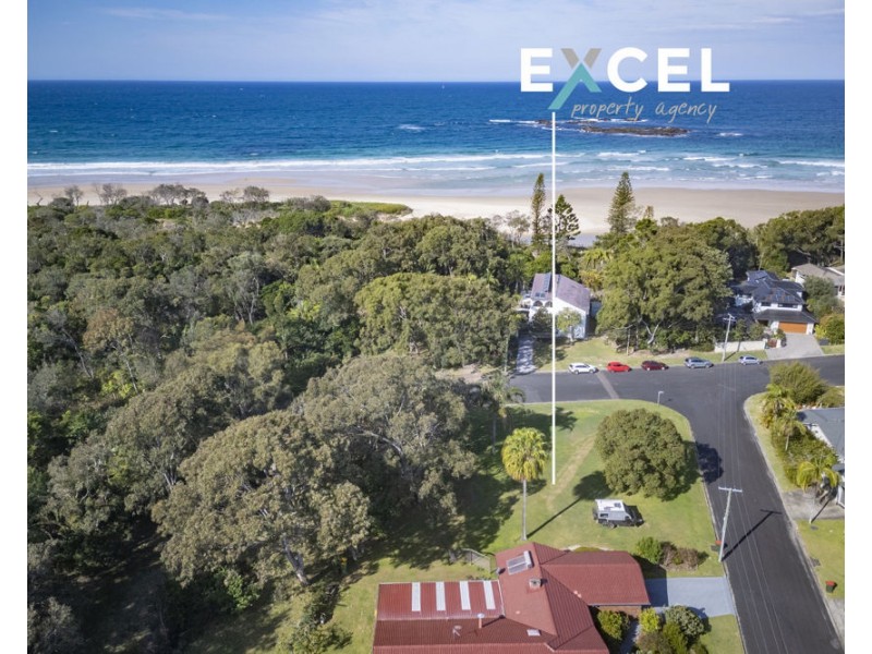 19 Ocean Drive, Safety Beach NSW 2456