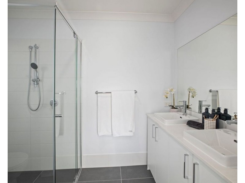 5 Cockatoo Ridge, Bonville NSW 2441