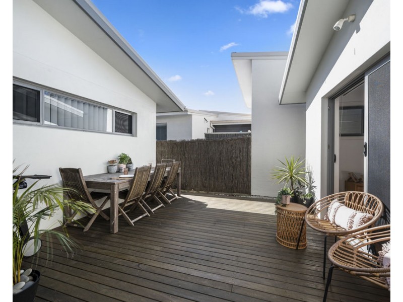 58 North Sapphire Road, Sapphire Beach NSW 2450