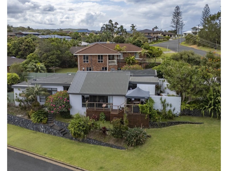 31 Elouera Drive, Sapphire Beach NSW 2450