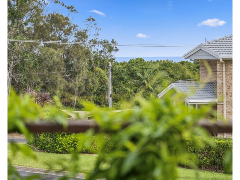 31 Elouera Drive, Sapphire Beach NSW 2450