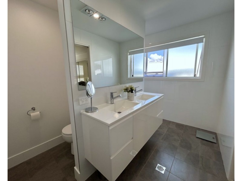 7 Moonee Creek Drive, Moonee Beach NSW 2450