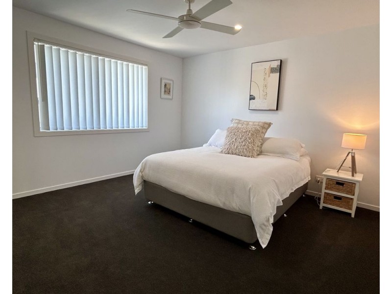 7 Moonee Creek Drive, Moonee Beach NSW 2450