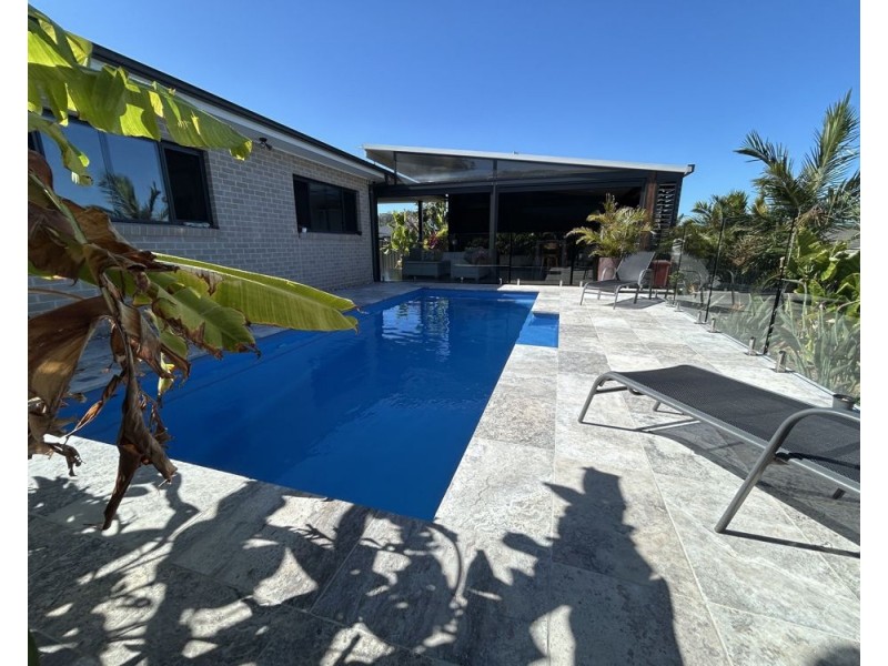 1 Shorebird Way, Sandy Beach NSW 2456