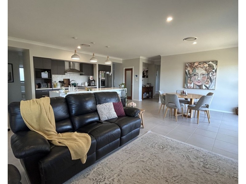 1 Shorebird Way, Sandy Beach NSW 2456