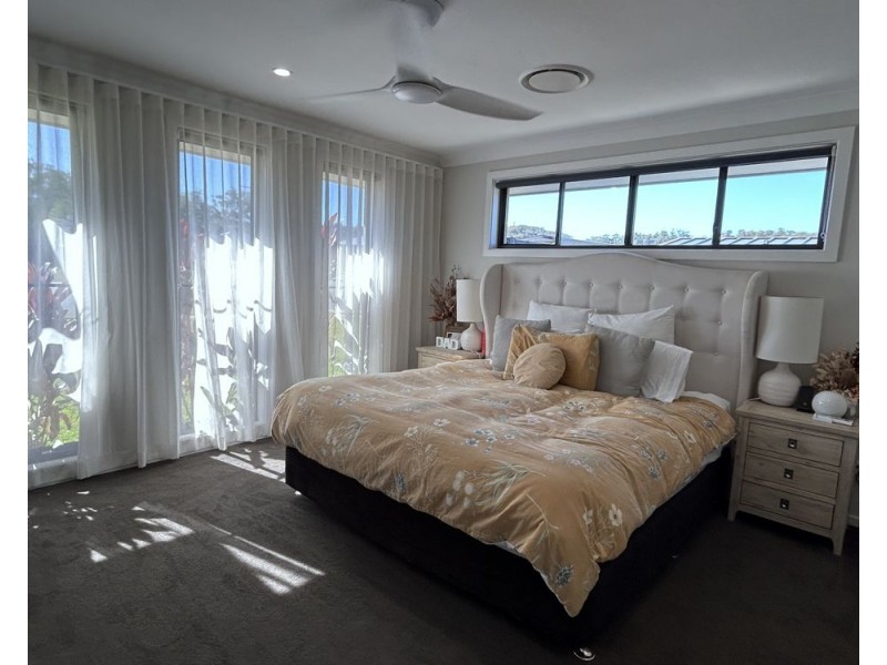 1 Shorebird Way, Sandy Beach NSW 2456
