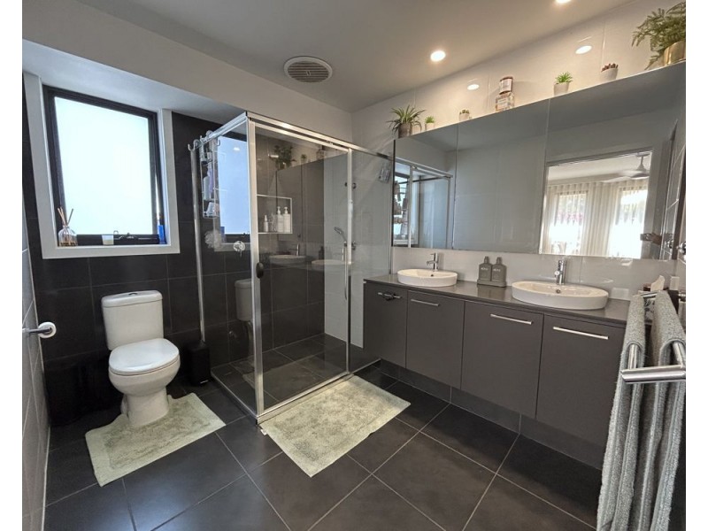1 Shorebird Way, Sandy Beach NSW 2456