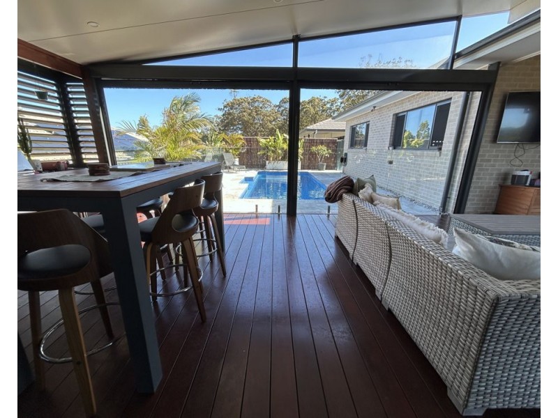 1 Shorebird Way, Sandy Beach NSW 2456