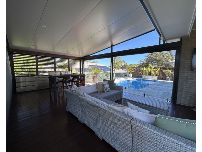 1 Shorebird Way, Sandy Beach NSW 2456