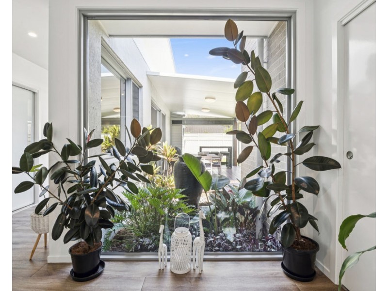 12 Broadwater Street, Sandy Beach NSW 2456