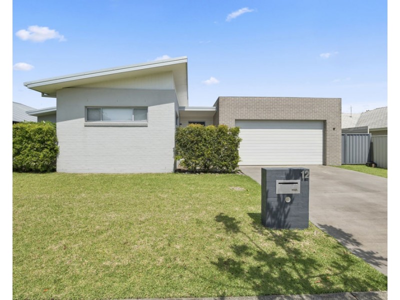 12 Broadwater Street, Sandy Beach NSW 2456