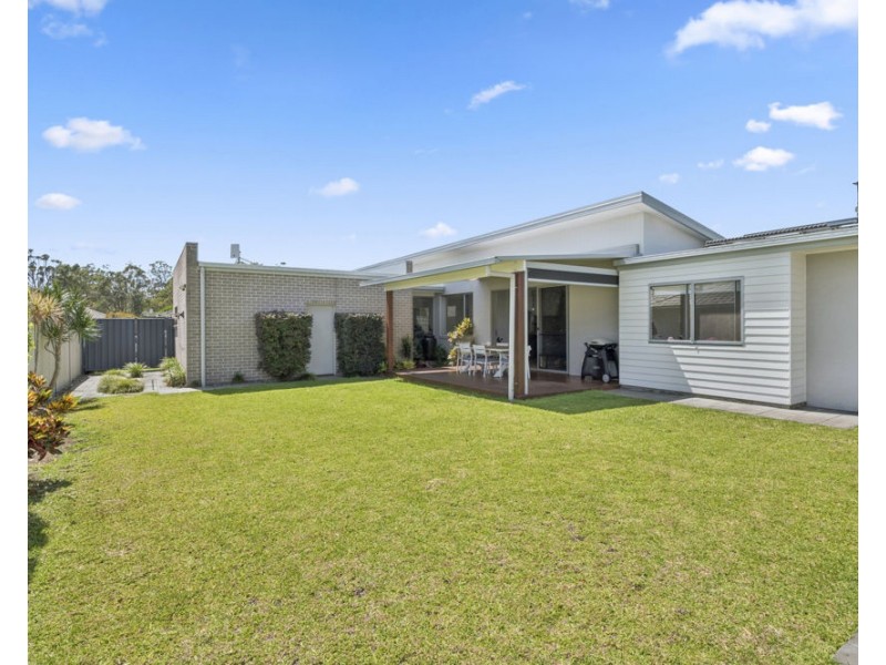 12 Broadwater Street, Sandy Beach NSW 2456