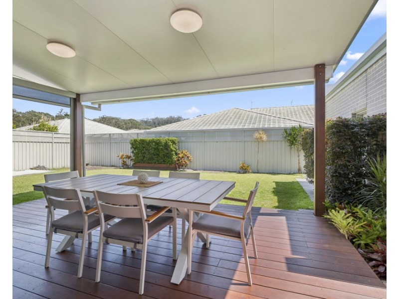 12 Broadwater Street, Sandy Beach NSW 2456