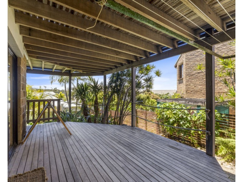 31 Ocean View Crescent, Emerald Beach NSW 2456
