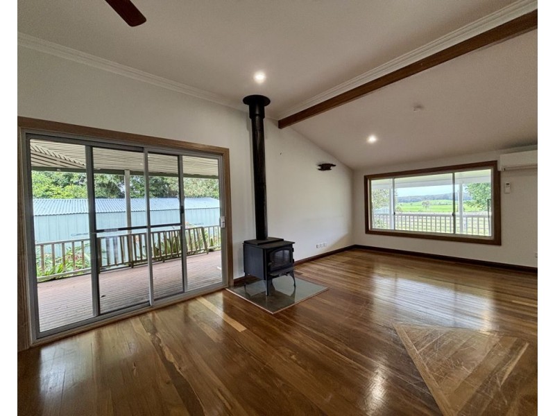 00 House – Crossmaglen Road, Bonville NSW 2441