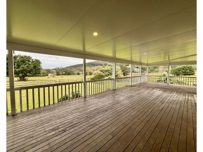 00 House – Crossmaglen Road, Bonville NSW 2441