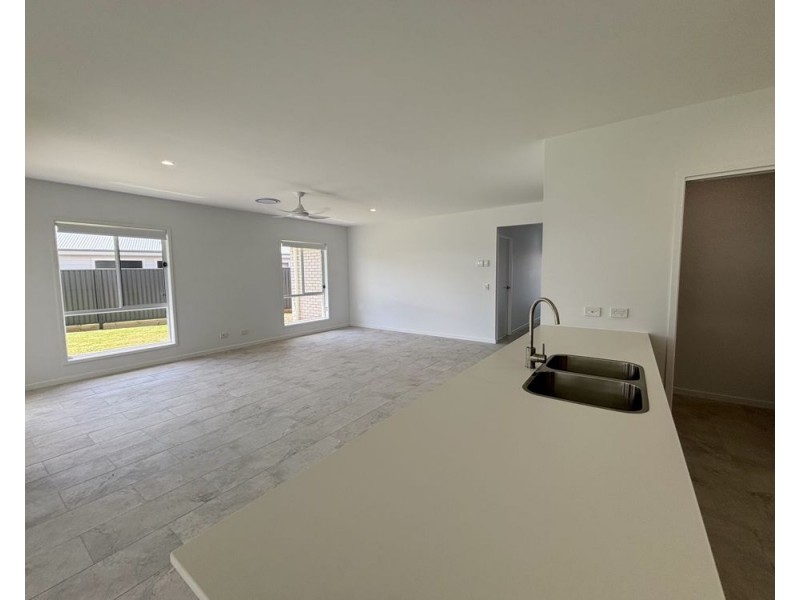 34 Grouper Crescent, Moonee Beach NSW 2450