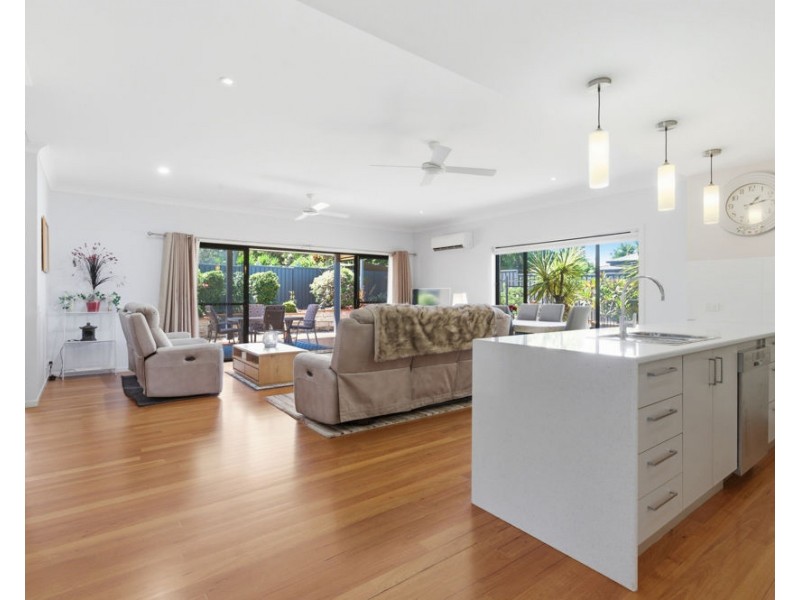 6 Mimiwali Drive, Bonville NSW 2441