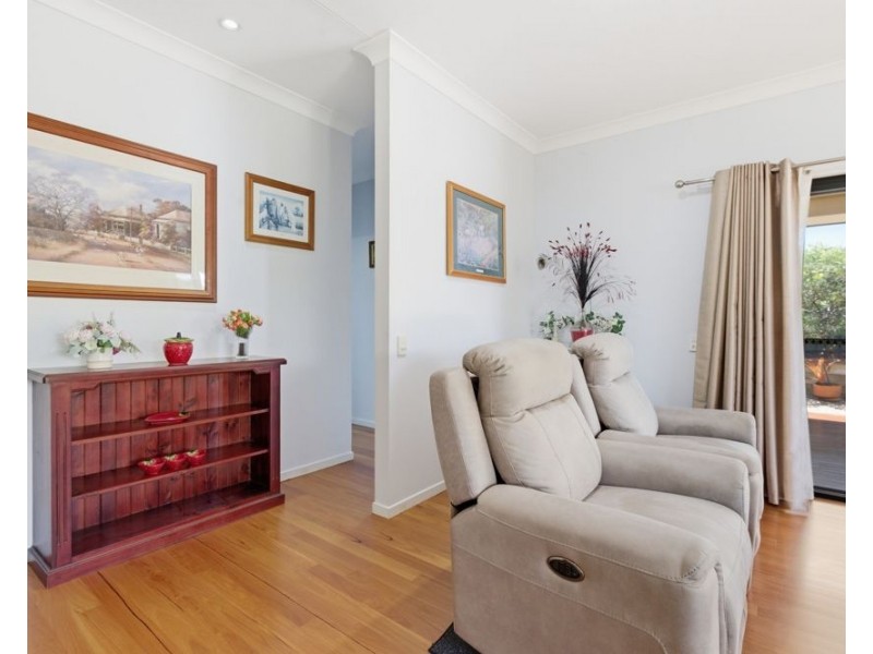 6 Mimiwali Drive, Bonville NSW 2441