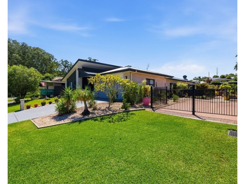 6 Mimiwali Drive, Bonville NSW 2441