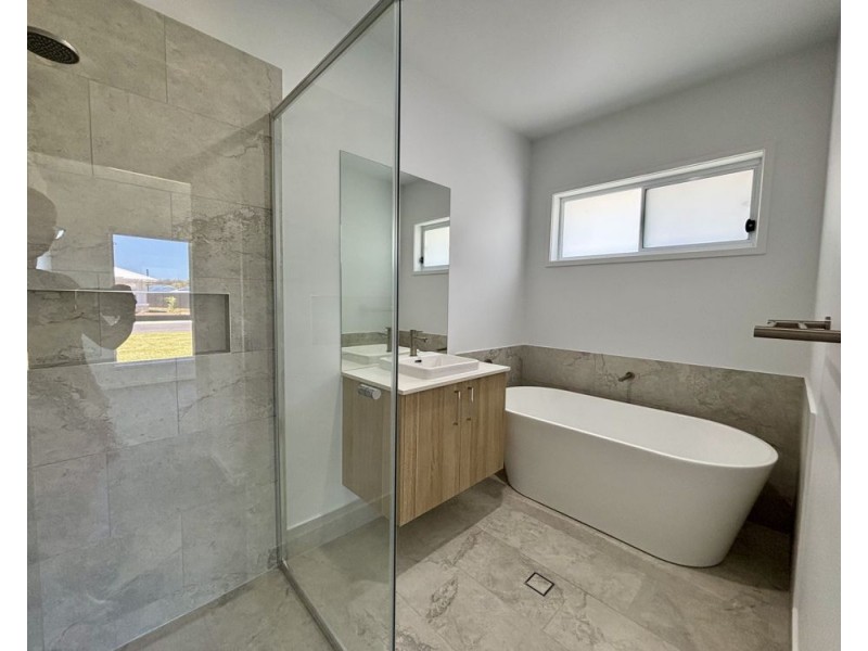 10 Basil Street, Moonee Beach NSW 2450