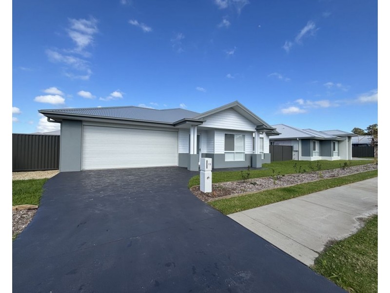 15 Basil Street, Moonee Beach NSW 2450