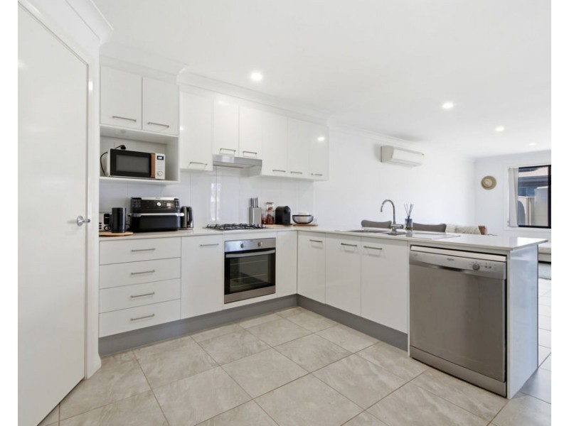 15-15A Sunshine Circuit, Emerald Beach NSW 2456