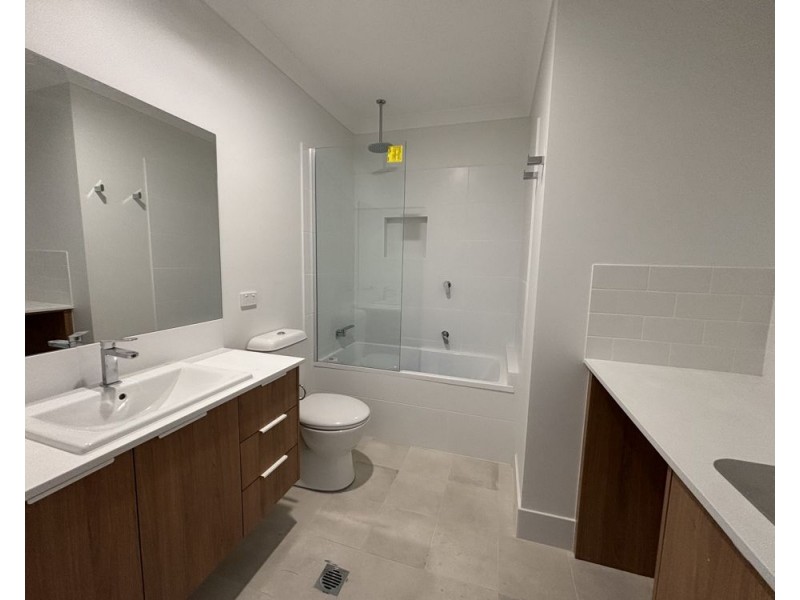 5-8 1854 – 1856 Solitary Islands Way, Woolgoolga NSW 2456