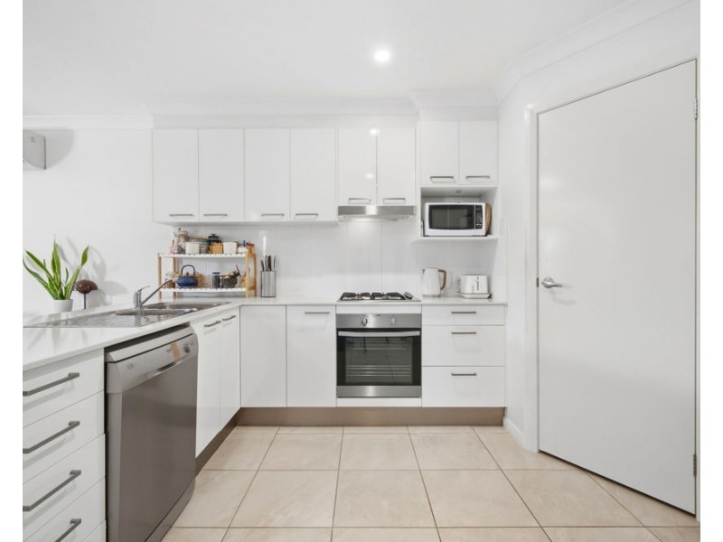 11-11A Seabeach Street, Sandy Beach NSW 2456