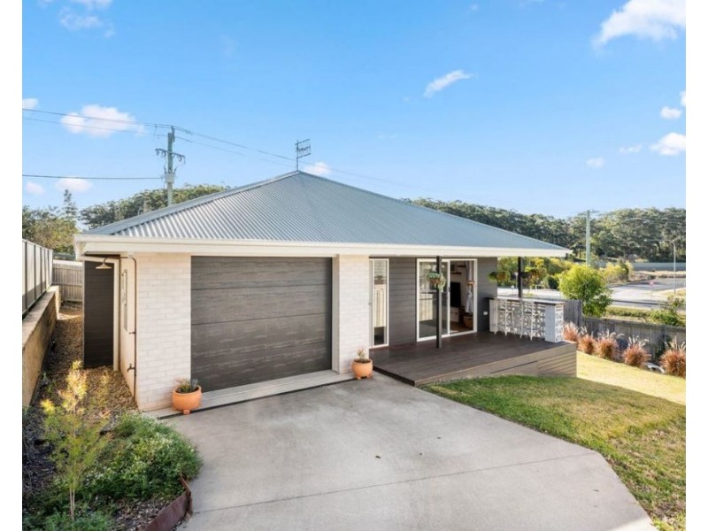 30 Sunshine Circuit, Emerald Beach NSW 2456