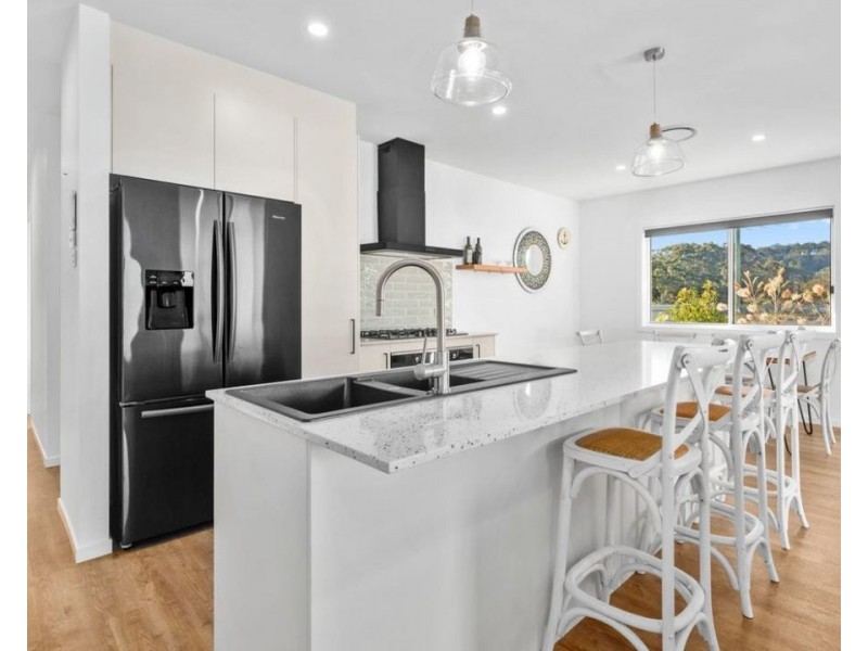 30 Sunshine Circuit, Emerald Beach NSW 2456