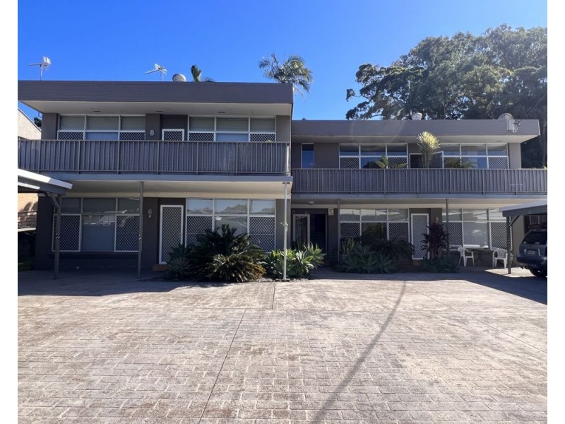 4/33 Sandy Beach Road, Korora NSW 2450