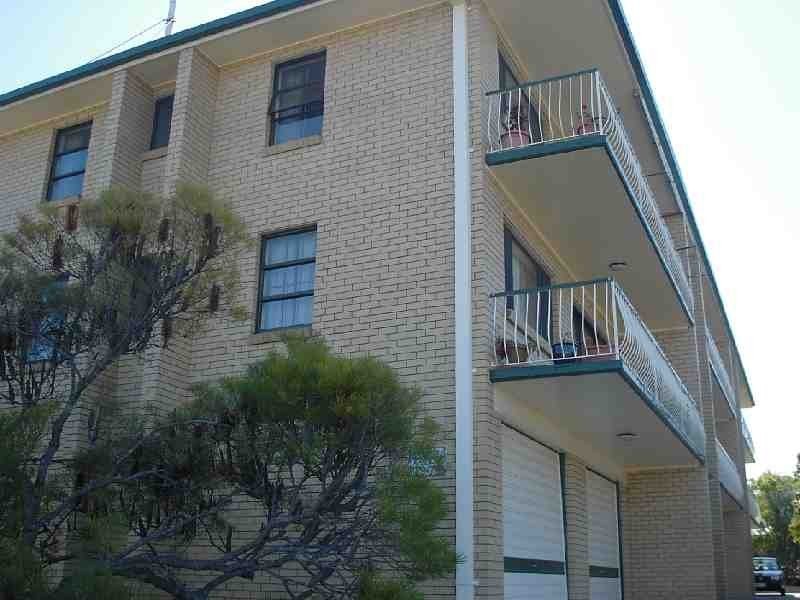 1/28 Newby Street, Nundah QLD 4012