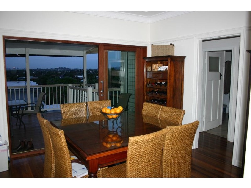 240 Rode Road, Wavell Heights QLD 4012