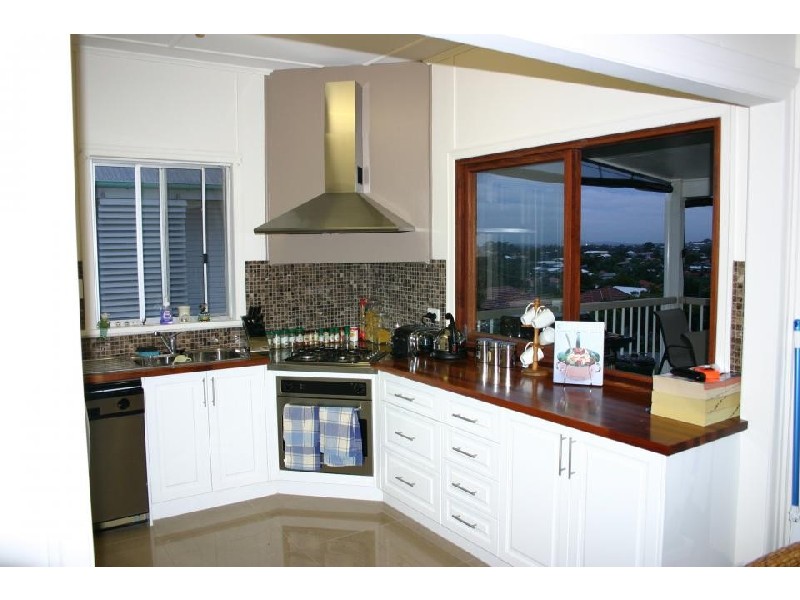 240 Rode Road, Wavell Heights QLD 4012