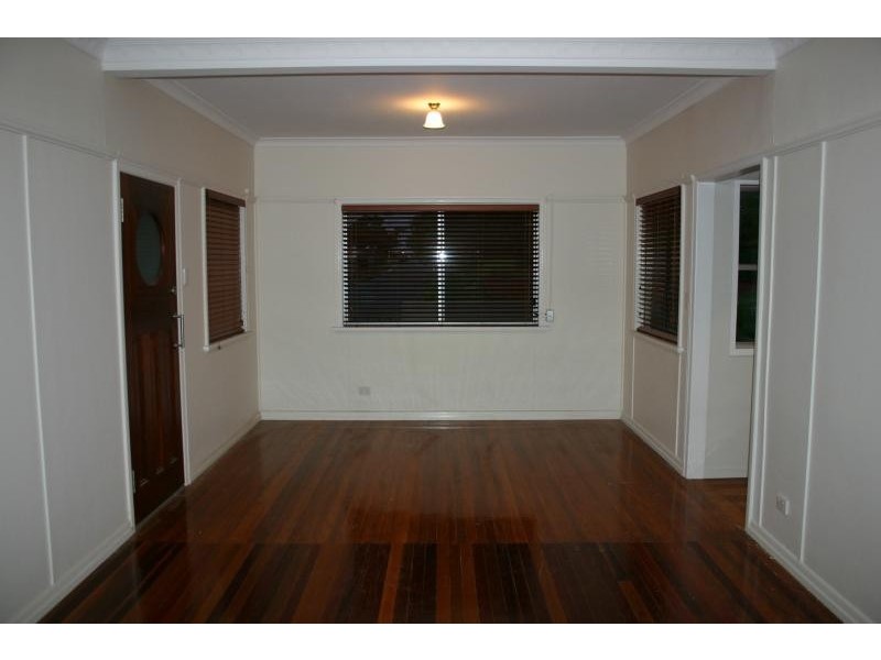 240 Rode Road, Wavell Heights QLD 4012