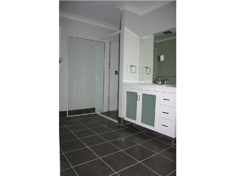 240 Rode Road, Wavell Heights QLD 4012