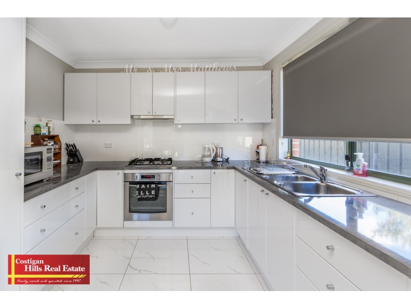 1/33 Pagoda Crescent, Quakers Hill NSW 2763