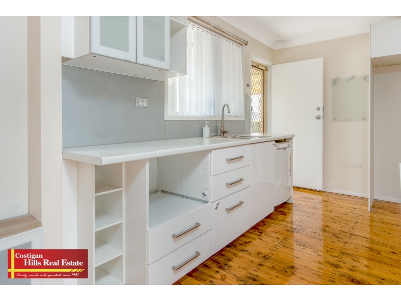 2 Rickard Road, Quakers Hill NSW 2763