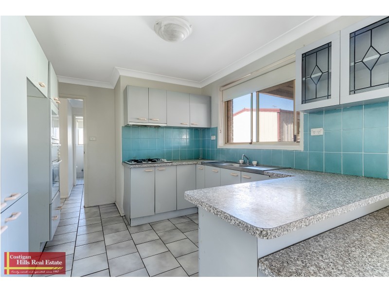 11 Romley Crescent, Oakhurst NSW 2761