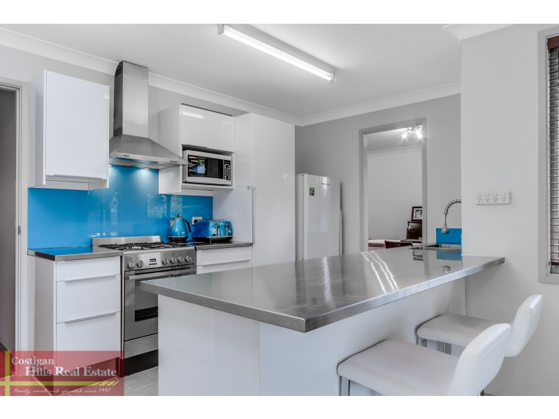 24 Torrance Crescent, Quakers Hill NSW 2763