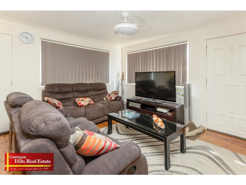 8 Selwyn Place, Quakers Hill NSW 2763