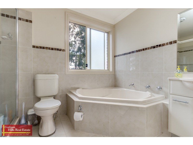 33 Bonaccordo Road, Quakers Hill NSW 2763